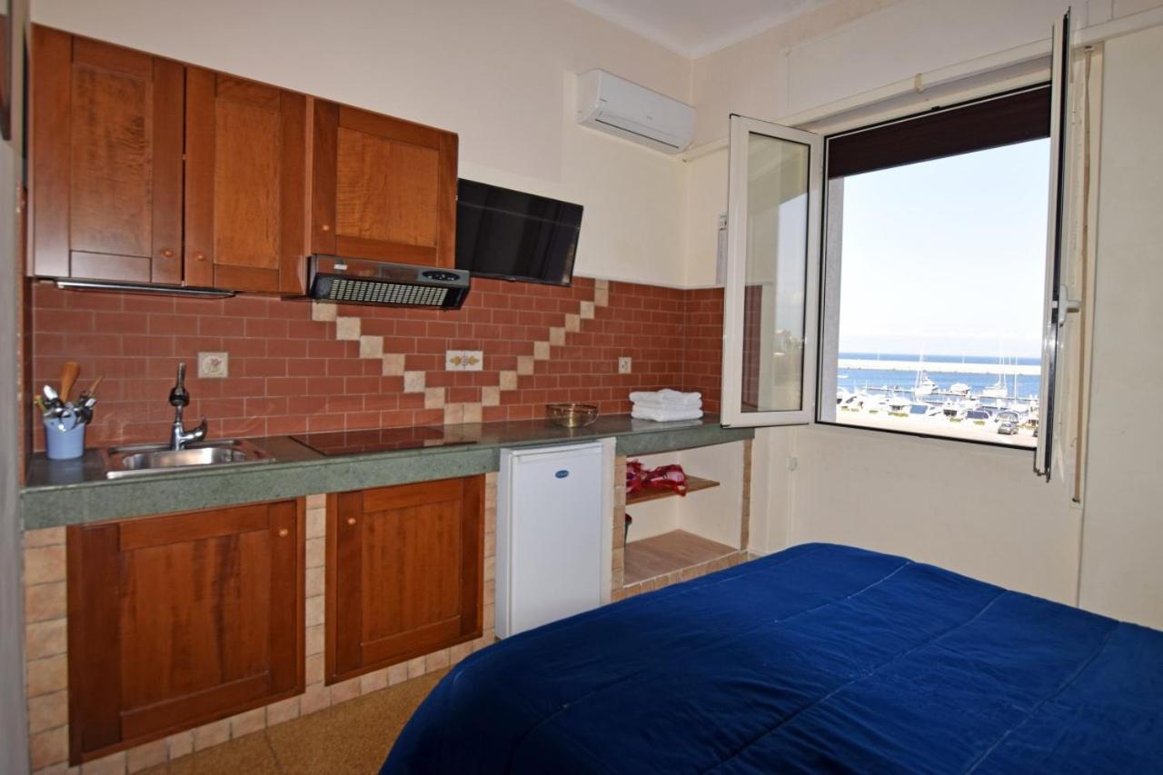 Les Suites Corso Roma 加利波利 外观 照片